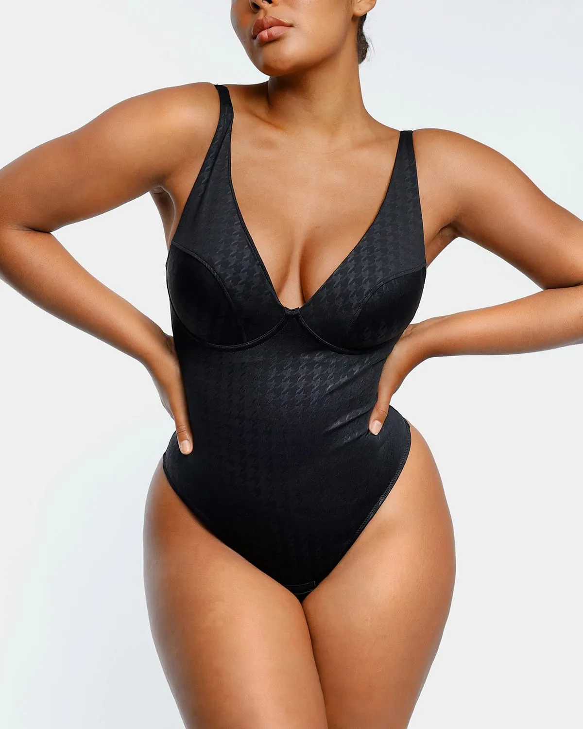 AirSlim® Classic Swallow Gird Thong Bodysuit