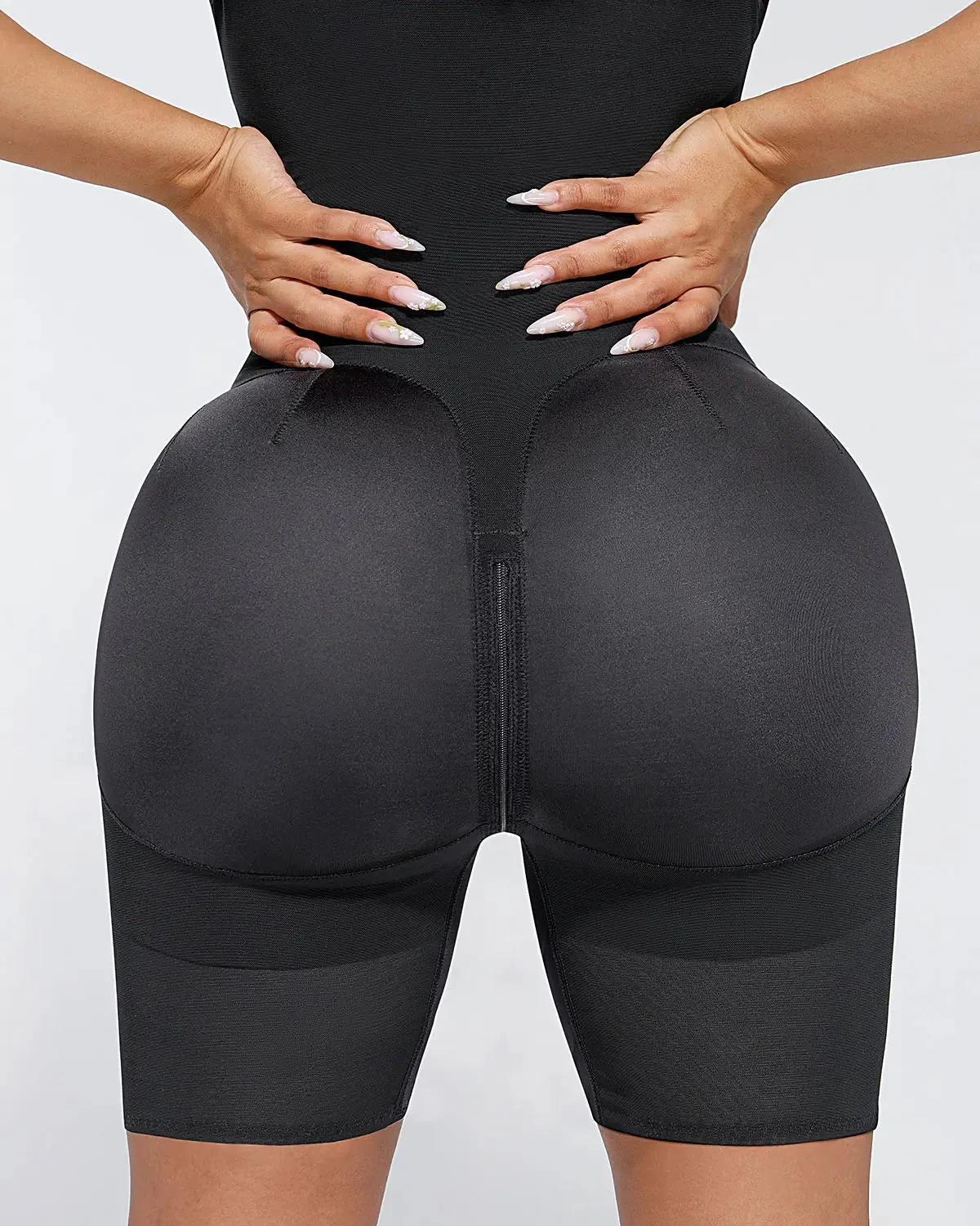 INNER ARMOR Butt-Lifting Sculpting Bodysuit